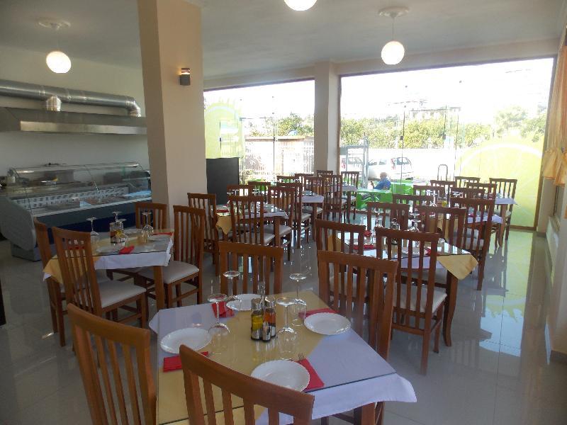 Nova Hotel Ksamil Ngoại thất bức ảnh